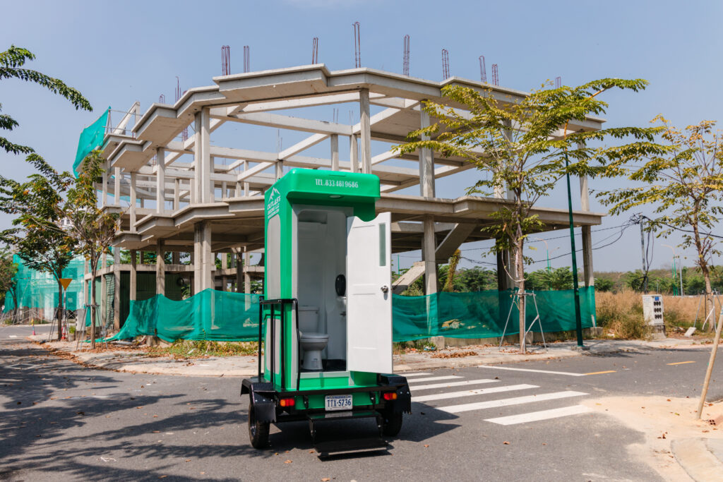 Choosing the right portable restroom requires the organizer to understand their event.