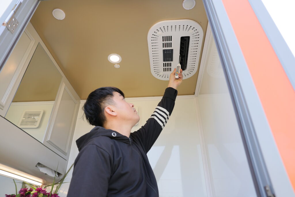 Air Conditioning and Intelligent Temperature Control in Portable Restrooms | Premium Mobile Oasis™ Model AA-1P and Model A-1P