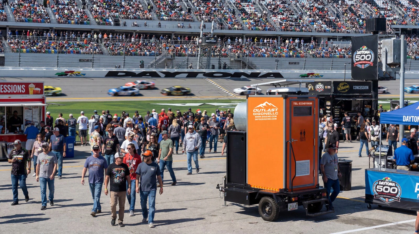 Mobile Restrooms for Large-Scale Events in Florida | Mobile Oasis